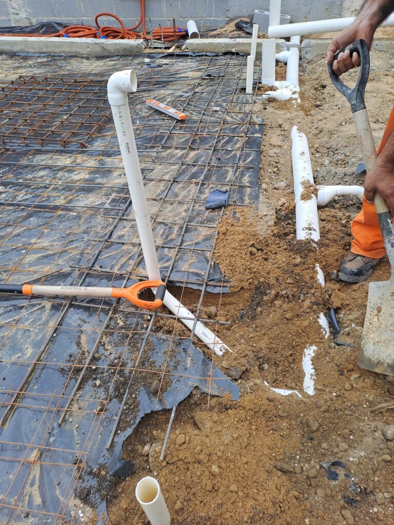 1018 plomero celio perez marquez 768x1024