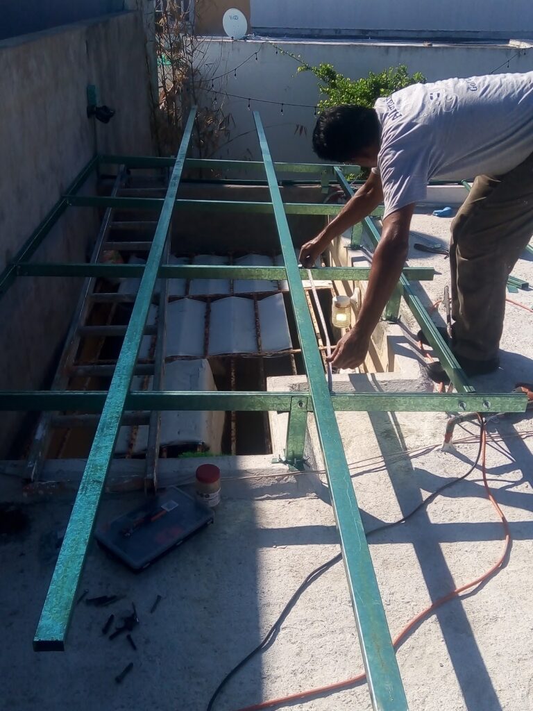 1066 plomel 768x1024