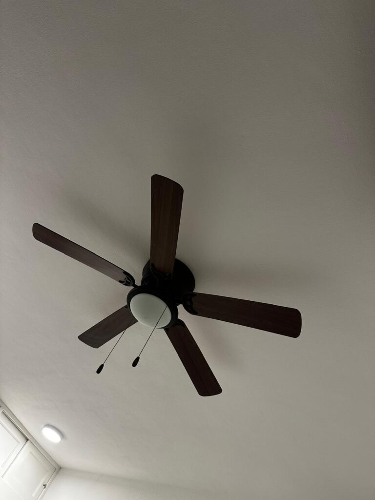 1100 plomero y electricista 768x1024