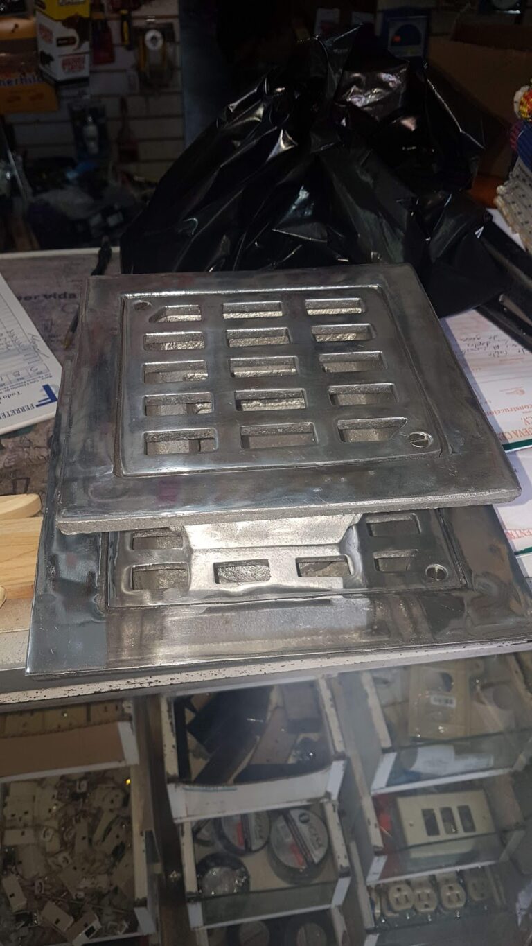 11008 ferreteria la nueva central 768x1365