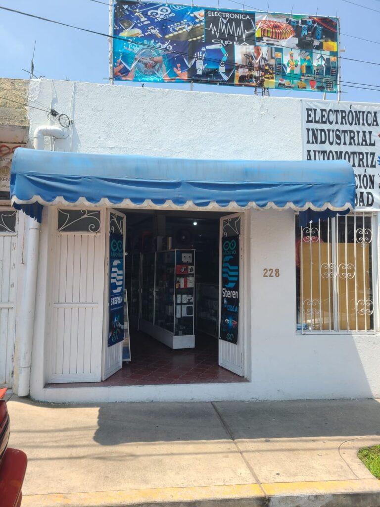 11882 tienda de electronica cidea queretaro 768x1024