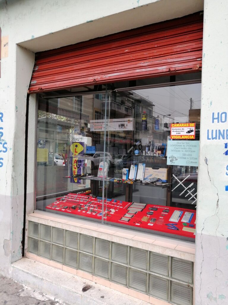 12010 electronica y servicios miranda 768x1024