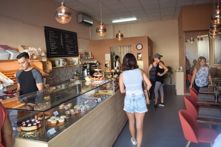 12134 soleil boutique panaderia pasteleria bakery cafe 768x512