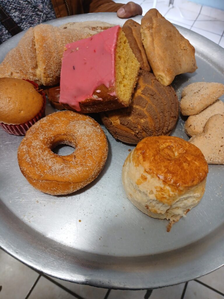 12495 panaderia la perlita 768x1024