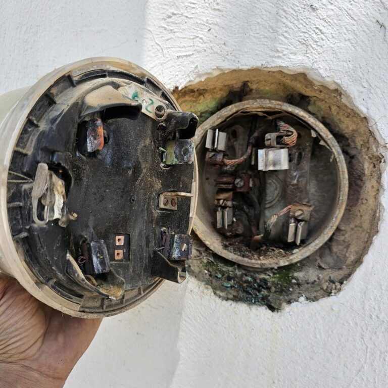 1329 electro soluciones urgentes 768x768