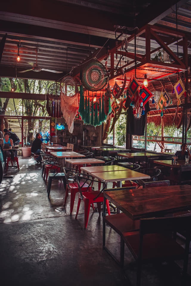 13421 choux choux cafe