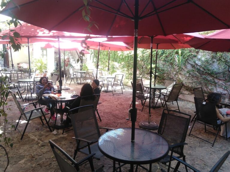 13564 cafe montejo merida 768x576