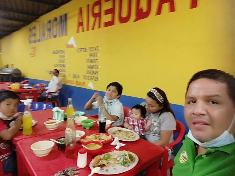 14044 taqueria morales 768x576