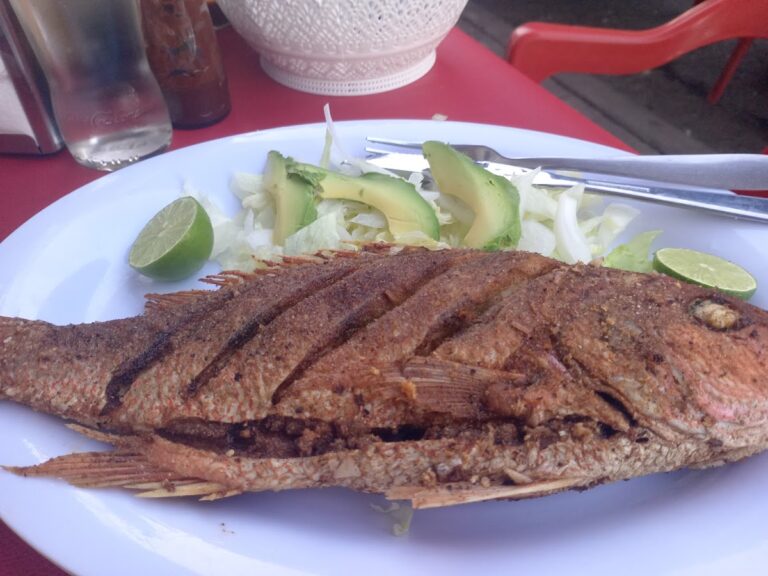 14260 mariscos el guero 768x576
