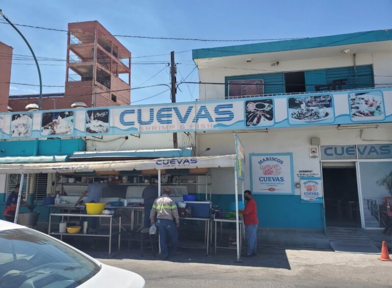 14512 mariscos cuevas centro 768x565