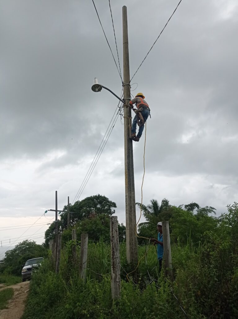 1466 montajes electricos 768x1027