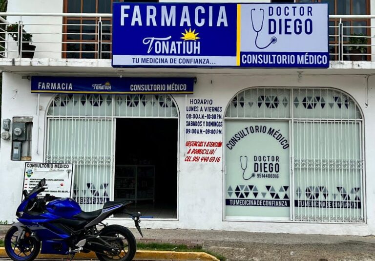 16351 farmacia tonatiuh 768x534