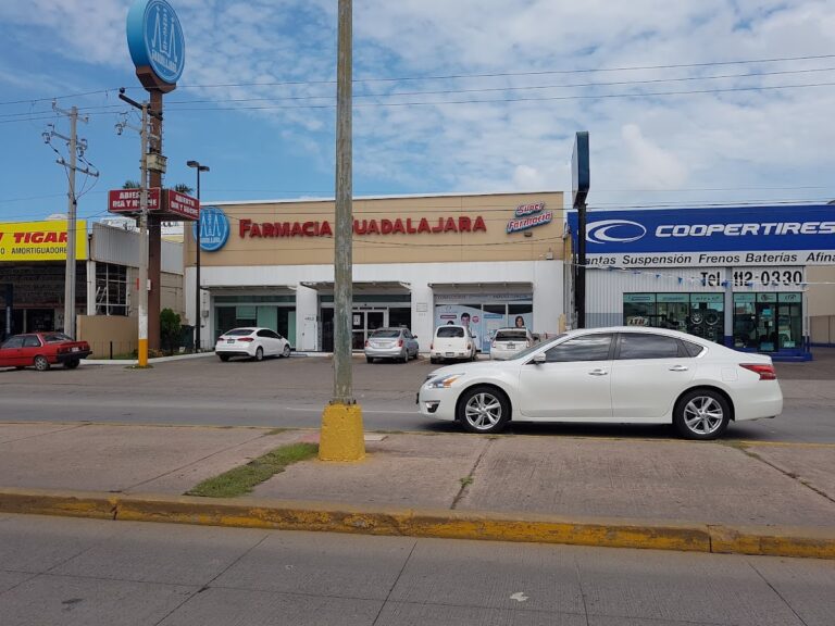 16457 farmacia guadalajara 768x576