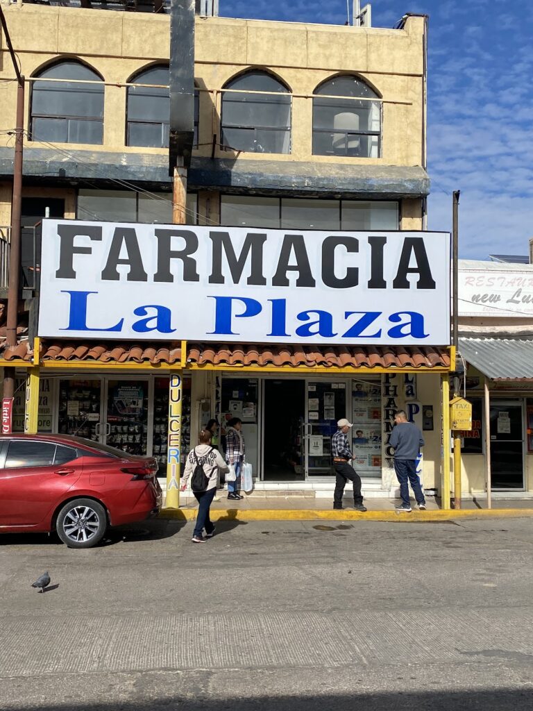 16471 farmacia la plaza 768x1024