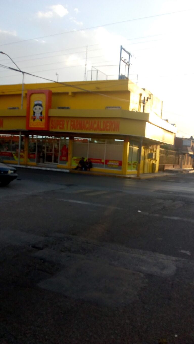 16481 super y farmacia calderon 768x1362
