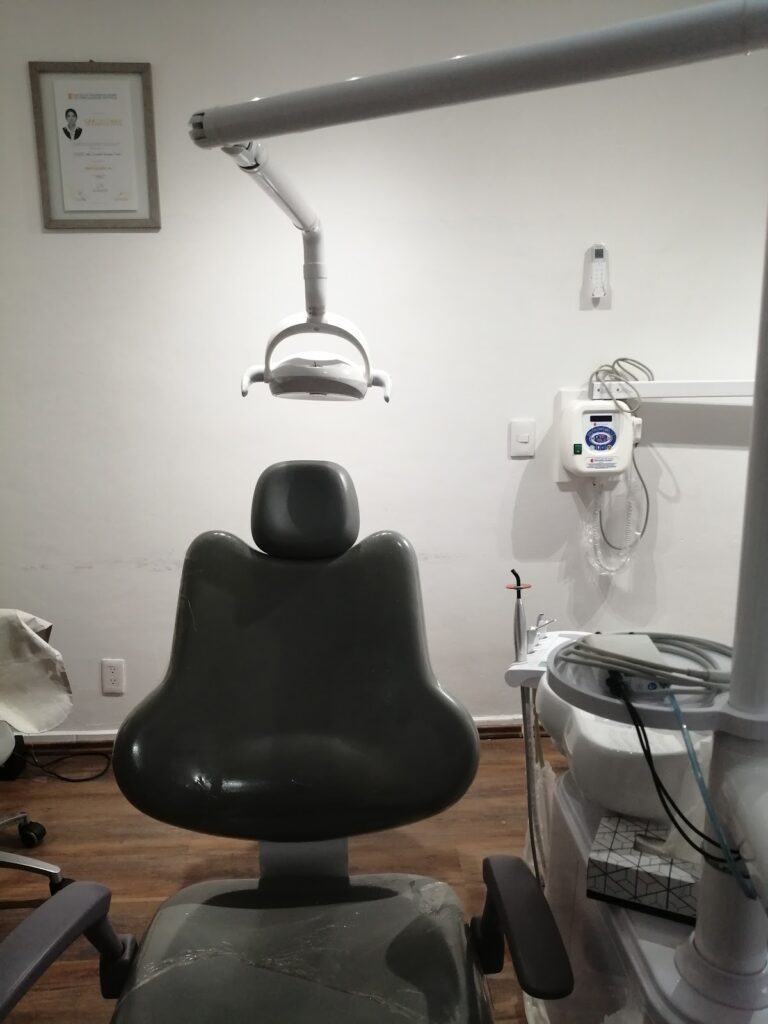 17283 dental ad 768x1024