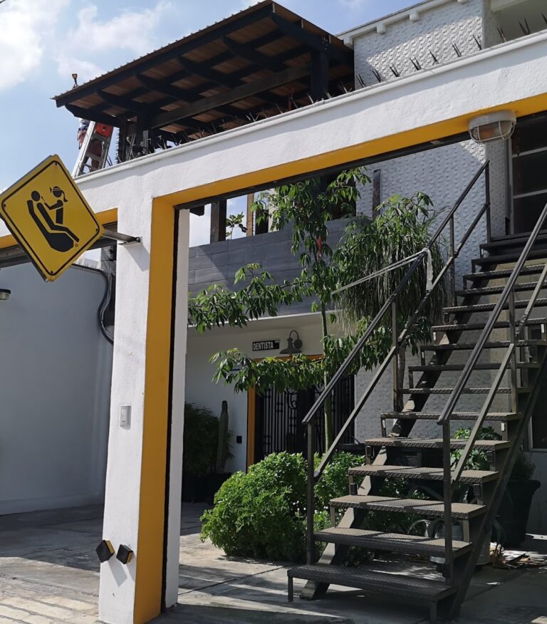 17366 dentista monterrey bmd 768x876