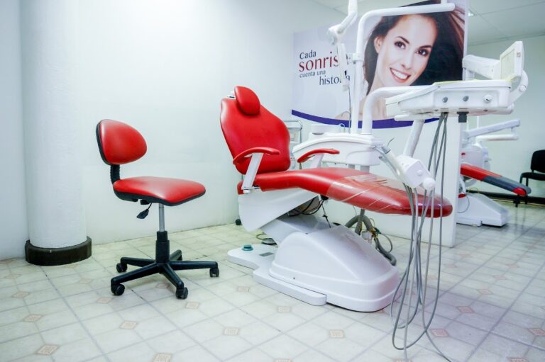 17580 dental madrid 768x511