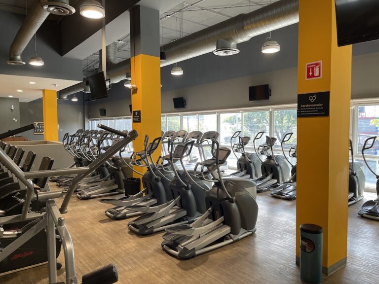 18318 gimnasio smart fit 8211 tlaquepaque 768x576