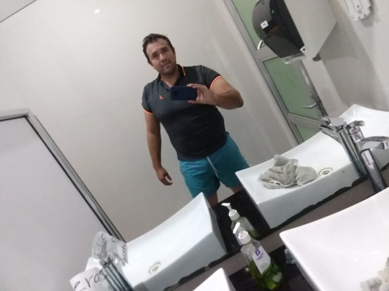 18506 champions gym 768x576