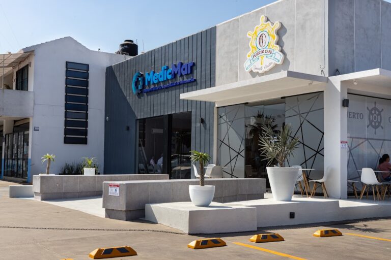 1857 medicmar nucleo medico de especialidades manzanillo 768x512