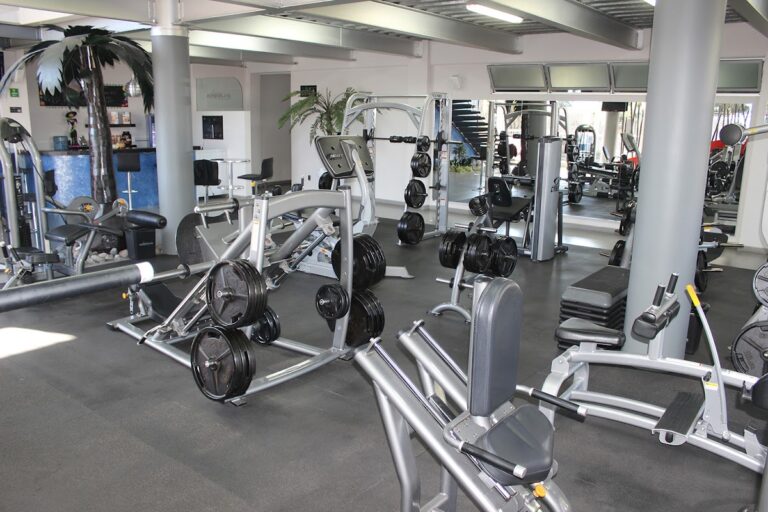 18586 adrenaline fitness center 768x512