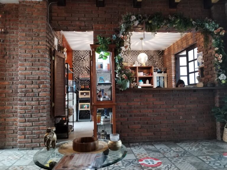 18812 ruhi day spa 768x576