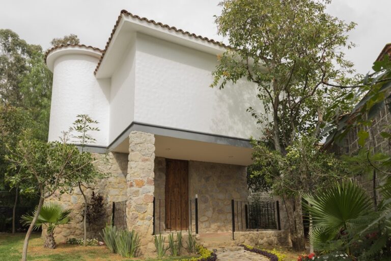 19029 hotel boutique camino del bosque 768x512