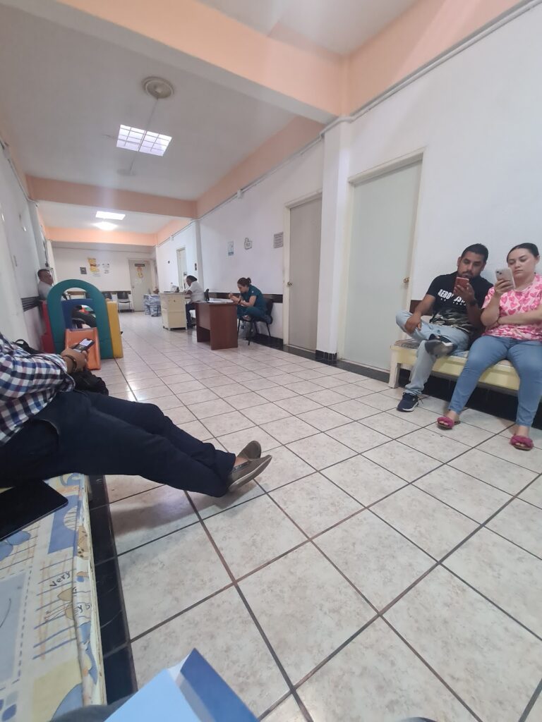 1942 centro medico de especialidades 768x1024