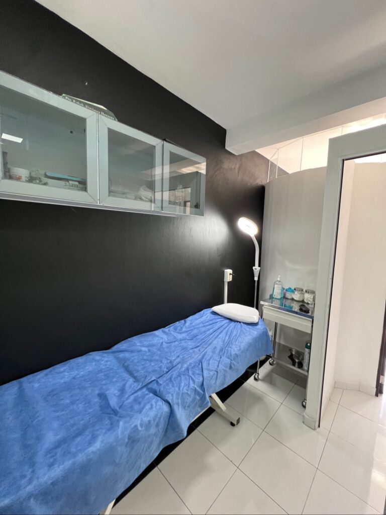 2145 cutanea medical clinic tehuacan 8212 dr. erick jimenez herrera 768x1024