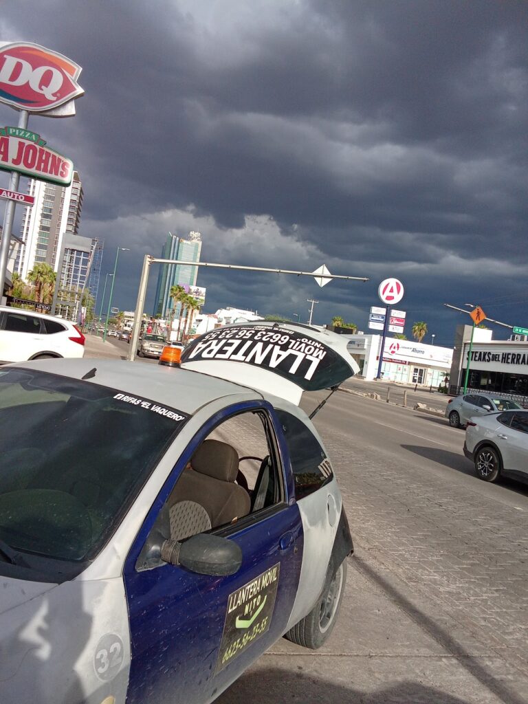 22953 llantera movil nito 24hrs 768x1024