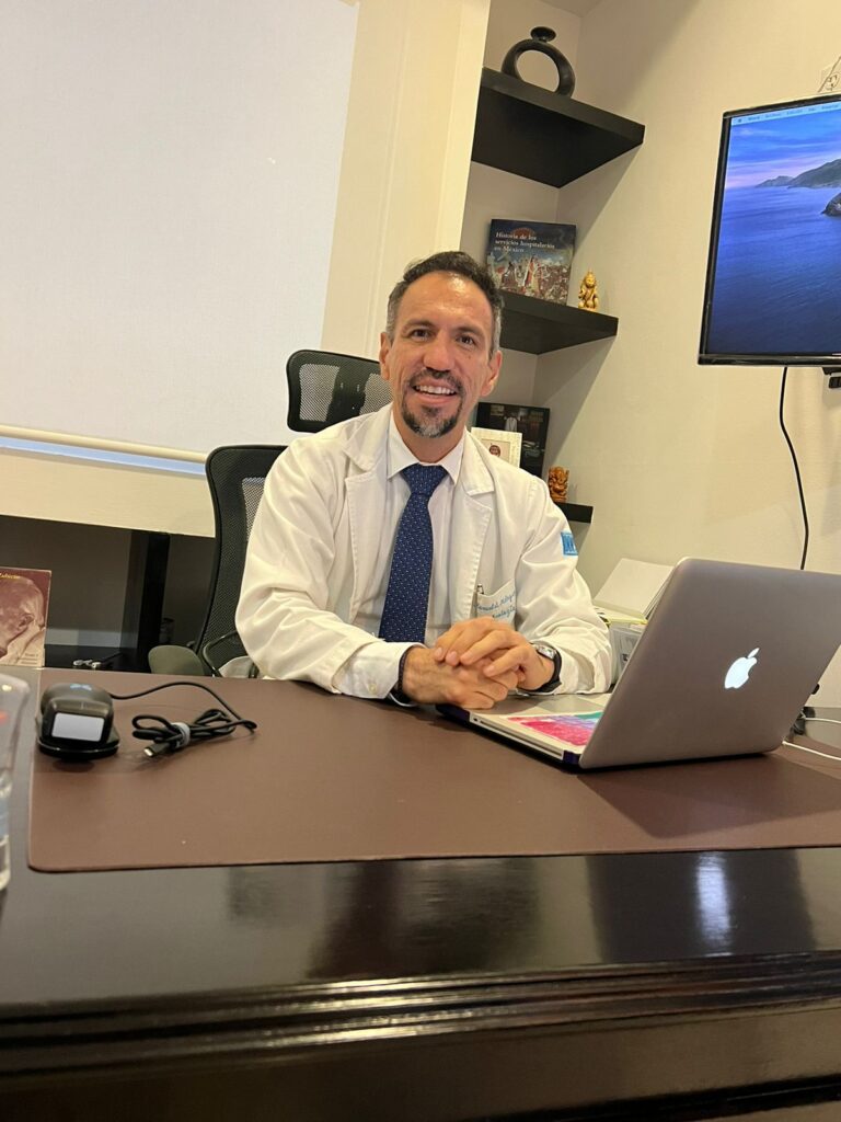 2297 dr. manuel alejandro marquez martinez internista y nefrologo 768x1024