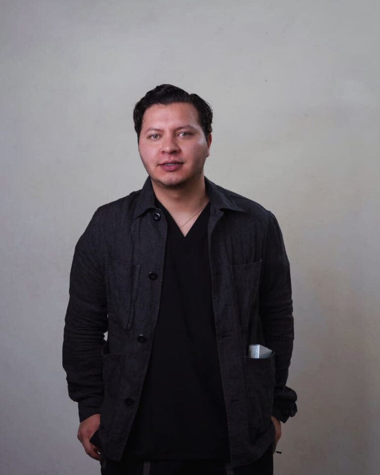 2395 dr. diego gonzalez 768x960