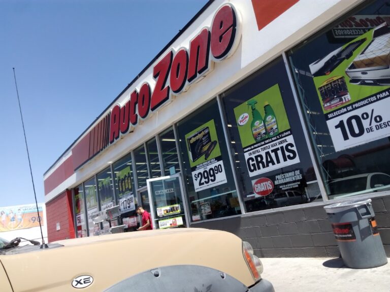 24021 refaccionaria autozone 768x576