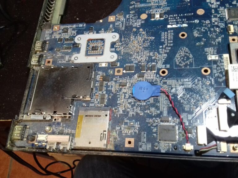 2492 compu tex reparacion y refacciones de laptops 768x576