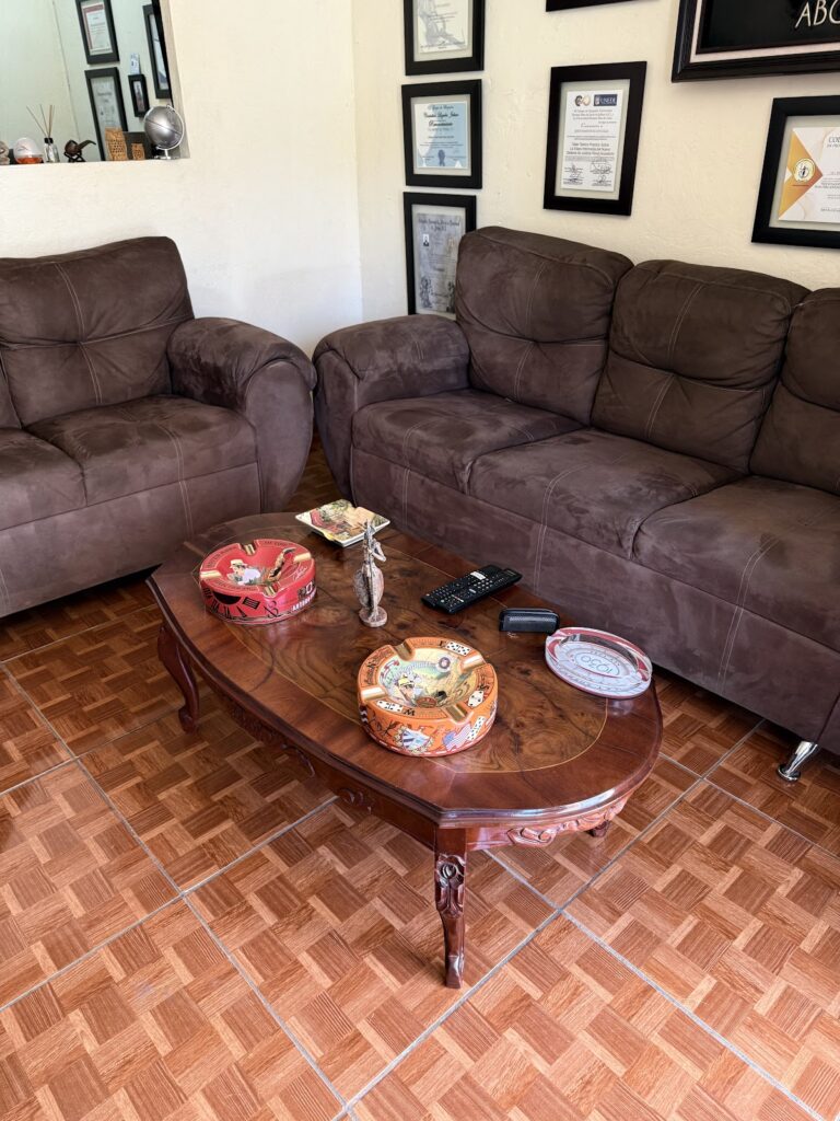 25340 salvatierra abogados 768x1024