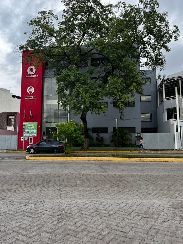 25590 abogados en villahermosa 8211 valdi abogados 768x1024