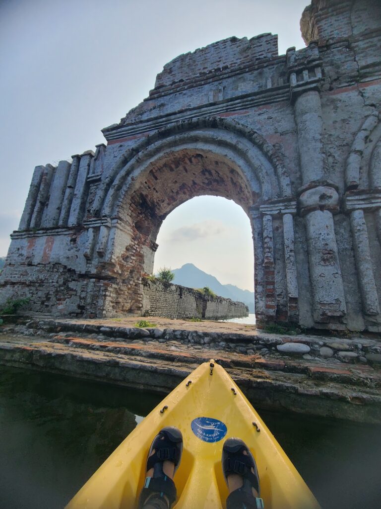 26093 mochileros en chiapas 768x1024