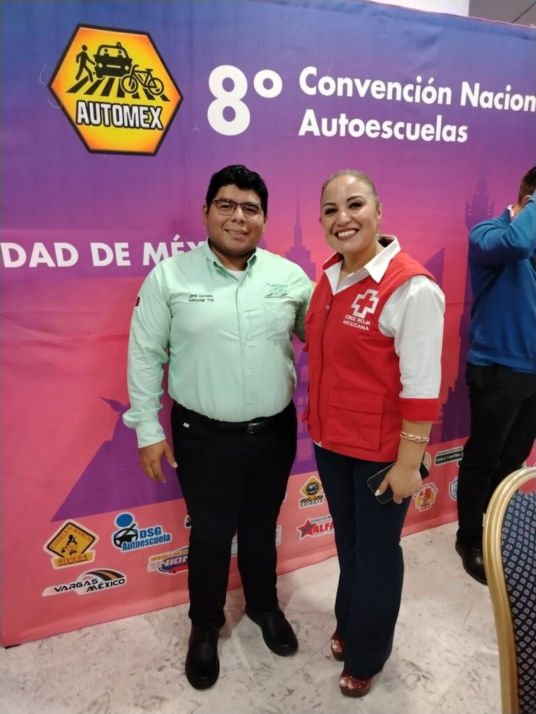 28499 escuela de manejo super drive 768x1024