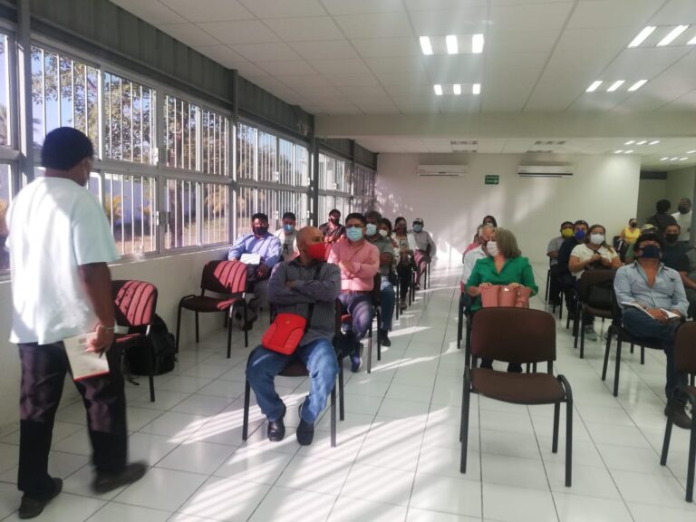 28541 escuela de manejo castaneda 768x576