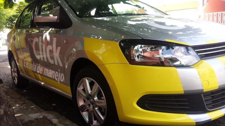28839 click escuela de manejo 768x432