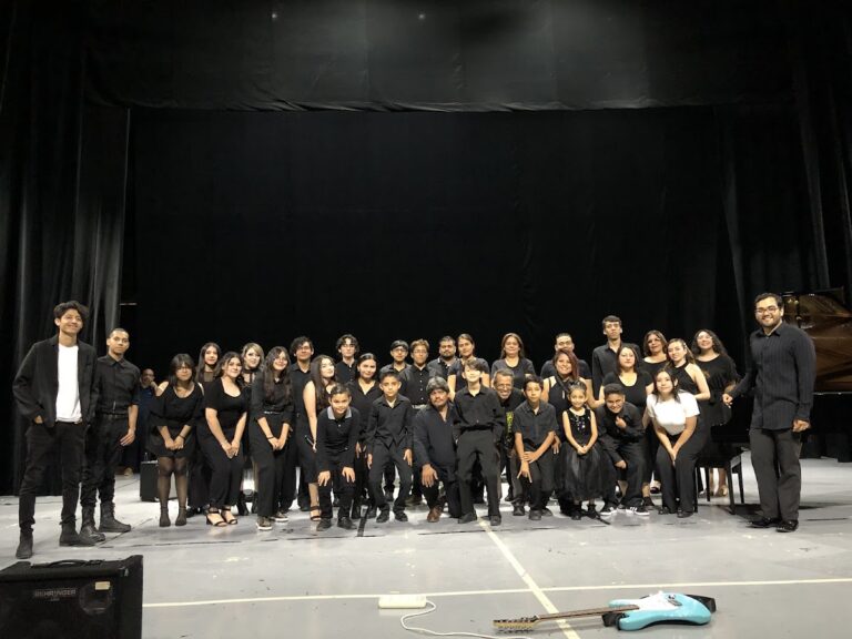 28926 academia de musica y canto requiem 768x576