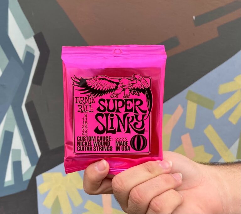 28933 tololoche music 768x682