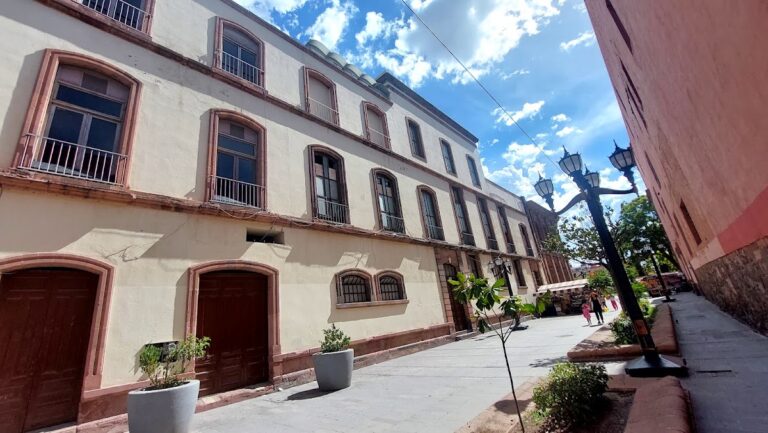 29200 escuela estatal de musica 768x433