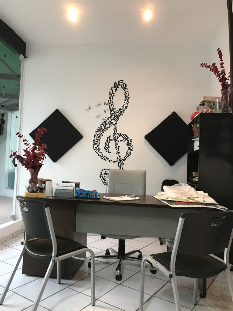 29310 portamento escuela de musica y artes 768x1024