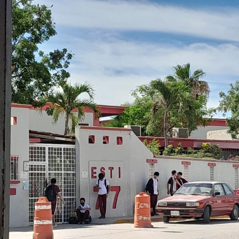 30609 secundaria esti 77 768x768