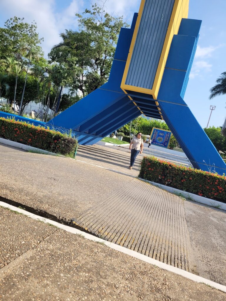 30764 universidad autonoma de chiapas 768x1024