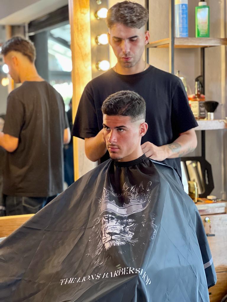 31329 the lions barbershop playa del carmen