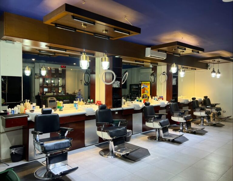 31341 dugout barbershop 768x598