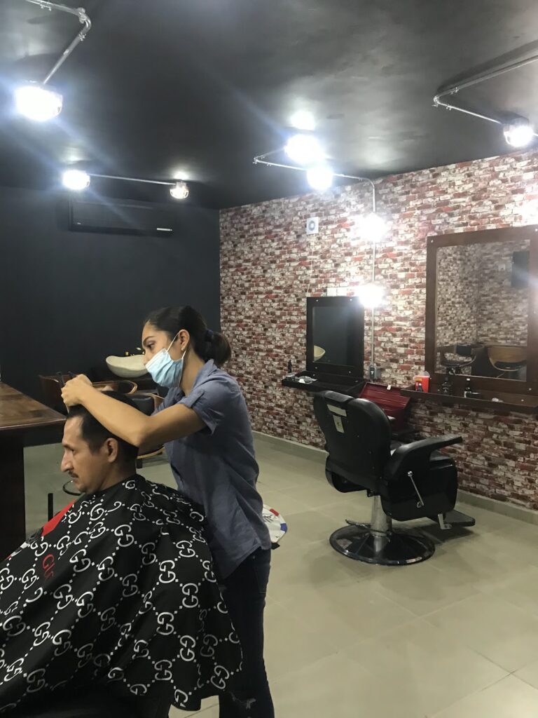 31373 valentino barber shop 768x1024